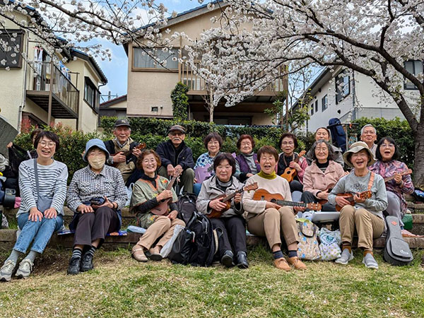 緑園ウクレレクラブ